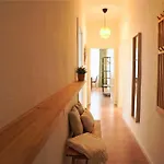 Apartament Grosse Mit 3 Schlafzimmern & 6 Boxspringbetten, Wlan, Smart Tv, Parkplatz, Waschmaschine & Trockner *