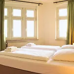 Grosse Mit 3 Schlafzimmern & 6 Boxspringbetten, Wlan, Smart Tv, Parkplatz, Waschmaschine & Trockner Apartament *