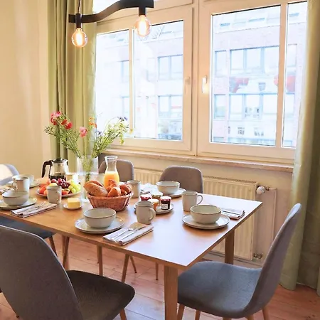 Große Mit 3 Schlafzimmern&6 Boxspringbetten, Wlan, Smart Tv, Parkplatz, Waschmaschine&trockner Apartment