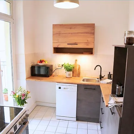 Grosse Mit 3 Schlafzimmern & 6 Boxspringbetten, Wlan, Smart Tv, Parkplatz, Waschmaschine & Trockner