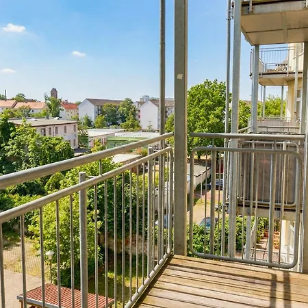 Große Mit 3 Schlafzimmern&6 Boxspringbetten, Wlan, Smart Tv, Parkplatz, Waschmaschine&trockner Magdeburg