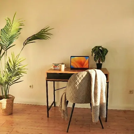 아파트 Grosse Mit 3 Schlafzimmern & 6 Boxspringbetten, Wlan, Smart Tv, Parkplatz, Waschmaschine & Trockner *