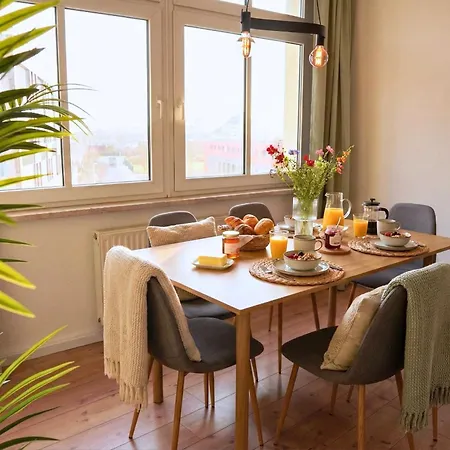 Grosse Mit 3 Schlafzimmern & 6 Boxspringbetten, Wlan, Smart Tv, Parkplatz, Waschmaschine & Trockner 마그데부르크