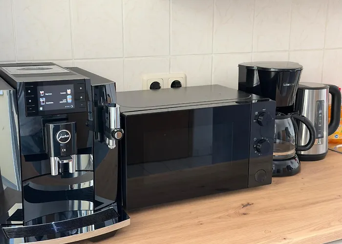 Große Mit 3 Schlafzimmern&6 Boxspringbetten, Wlan, Smart Tv, Parkplatz, Waschmaschine&trockner Magdeburg