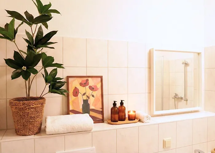 Grosse Mit 3 Schlafzimmern & 6 Boxspringbetten, Wlan, Smart Tv, Parkplatz, Waschmaschine & Trockner