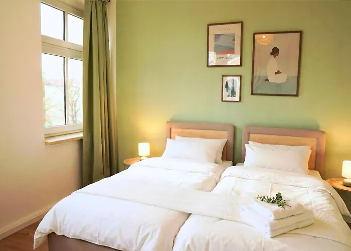 Große Mit 3 Schlafzimmern&6 Boxspringbetten, Wlan, Smart Tv, Parkplatz, Waschmaschine&trockner *