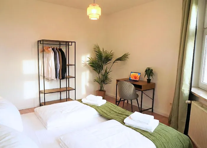 Apartment Große Mit 3 Schlafzimmern&6 Boxspringbetten, Wlan, Smart Tv, Parkplatz, Waschmaschine&trockner